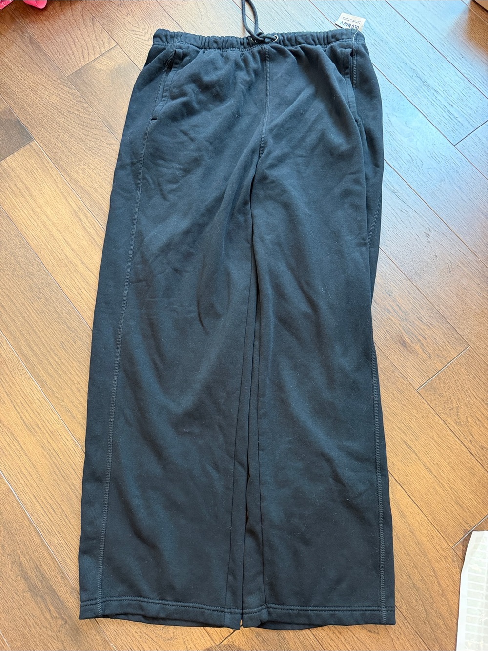 Old Navy Men’sBlack Heavyweight Joggers Size Large NWT - C46-040